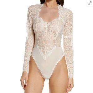 NWT Monique Lhuillier X hanky panky Lace Bodysuit Blush